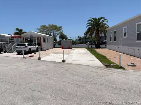 282 Nettles Blvd, Jensen Beach, FL 34957