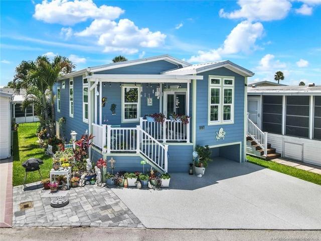 997 Nettles Blvd, Jensen Beach, FL 34957