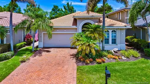 771 SW Pebble Ln, Palm City, FL 34990