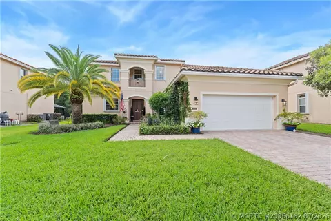 5437 SW Honeysuckle Ct, Palm City, FL 34990