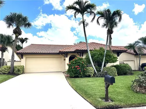2390 Bobalink Ct SW, Palm City, FL 34990