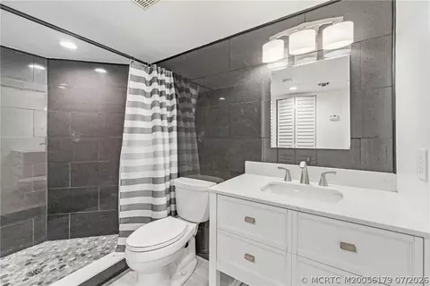 Bath - 3491 SE Kubin Ave, Stuart, FL 34997 photo 4 of 4