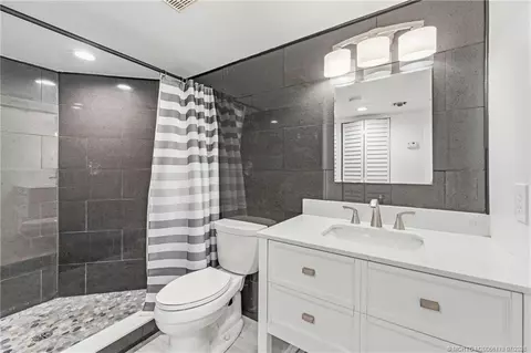 Bath - 3491 SE Kubin Ave, Stuart, FL 34997 photo 4 of 4