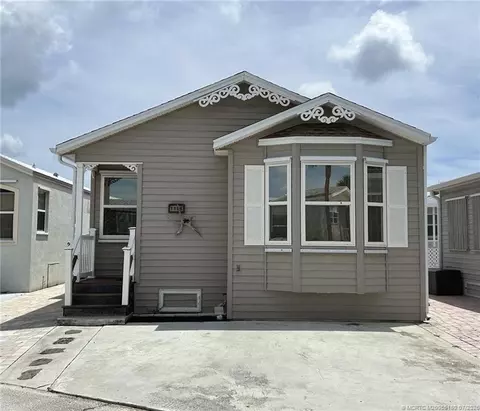 1154 Nettles Blvd, Jensen Beach, FL 34957