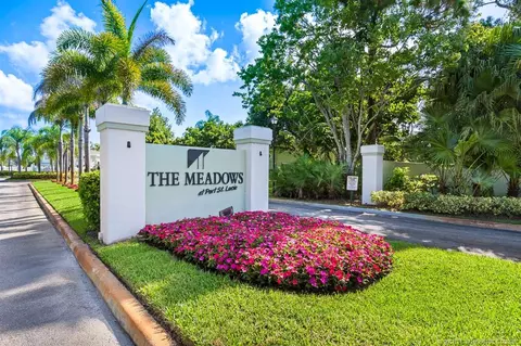 2127 SE Wild Meadow Cir, Port Saint Lucie, FL 34952