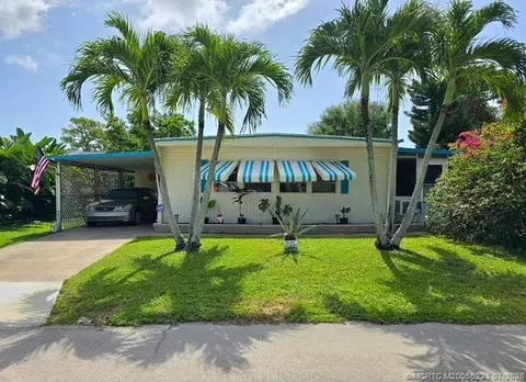 6322 Cypress Ln, Lantana, FL 33462