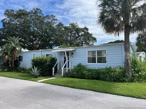 2555 Pga Blvd #83, Palm Beach Gardens, FL 33410