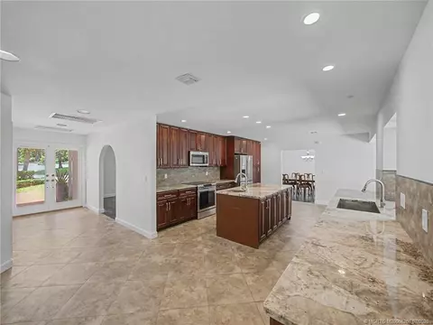 Entry Way - 22 Banyan Rd, Stuart, FL 34996 photo 1 of 1