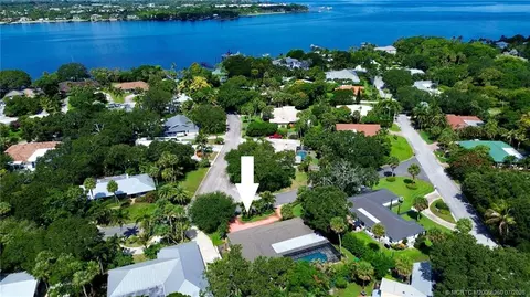 View/Area - 22 Banyan Rd, Stuart, FL 34996 photo 1 of 3