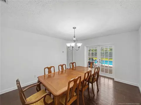 Dining - 22 Banyan Rd, Stuart, FL 34996 photo 2 of 2