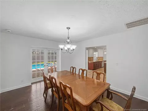 Dining - 22 Banyan Rd, Stuart, FL 34996 photo 1 of 2
