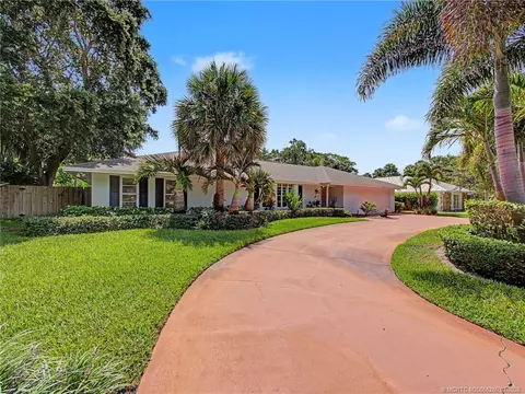Exterior - 22 Banyan Rd, Stuart, FL 34996 photo 4 of 9