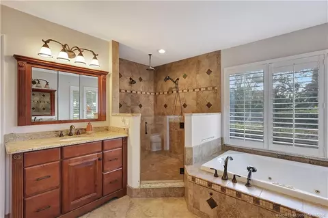 Bath - 1863 NW 22nd St, Stuart, FL 34994 photo 1 of 3