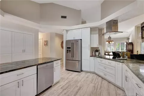 Kitchen - 1863 NW 22nd St, Stuart, FL 34994 photo 6 of 8
