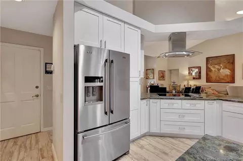 Kitchen - 1863 NW 22nd St, Stuart, FL 34994 photo 2 of 8