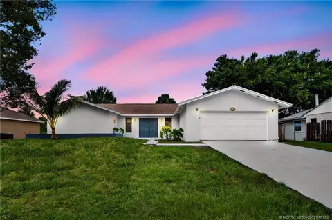 5809 Balsam Dr, Fort Pierce, FL 34982
