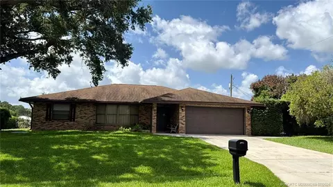 160 SE Todd Ave, Port Saint Lucie, FL 34983