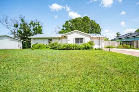 537 NW Sagamore Ter, Port Saint Lucie, FL 34983