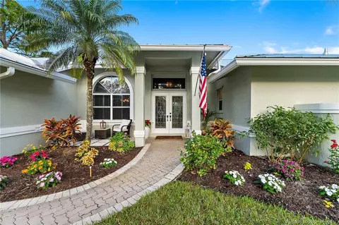 5211 SW Landing Creek Dr, Palm City, FL 34990