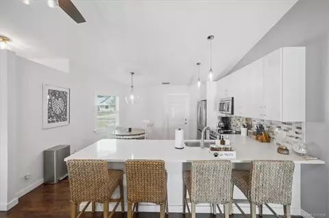 Kitchen - 6703 SE Raintree Ave, Stuart, FL 34997 photo 1 of 3