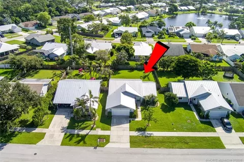 View/Area - 6703 SE Raintree Ave, Stuart, FL 34997 photo 1 of 2
