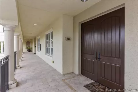 Entry Way - 952 SE Willoughby Trce, Stuart, FL 34997 photo 1 of 4