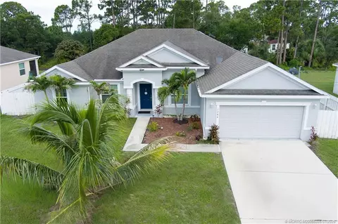 1780 SW Buttercup Ave, Port Saint Lucie, FL 34953