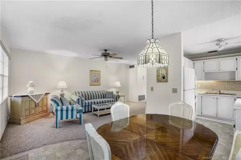 Dining - 2600 SE Ocean Blvd #DD-12, Stuart, FL 34996 photo 1 of 2