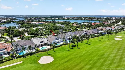 View/Area - 6943 SE Harbor Cir, Stuart, FL 34996 photo 4 of 9