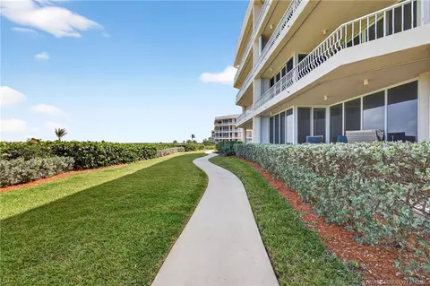 Exterior - 2920 SE Dune Dr #210, Stuart, FL 34996 photo 7 of 14