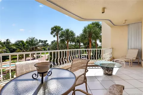 Exterior - 2920 SE Dune Dr #210, Stuart, FL 34996 photo 1 of 14