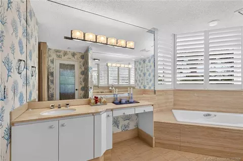 Bath - 2920 SE Dune Dr #210, Stuart, FL 34996 photo 3 of 7