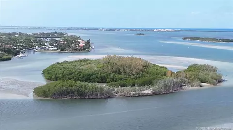 View/Area - 4586 SE Manatee Ter, Stuart, FL 34997 photo 7 of 13
