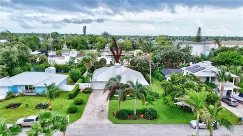 View/Area - 4586 SE Manatee Ter, Stuart, FL 34997 photo 1 of 13