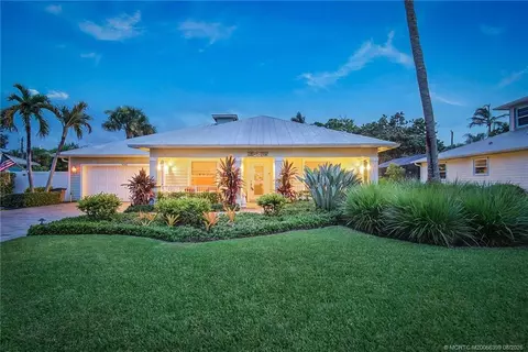 Exterior - 4586 SE Manatee Ter, Stuart, FL 34997 photo 2 of 17