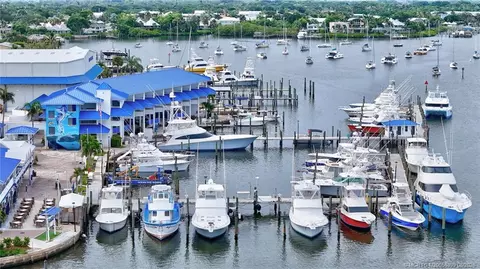 View/Area - 4586 SE Manatee Ter, Stuart, FL 34997 photo 8 of 13