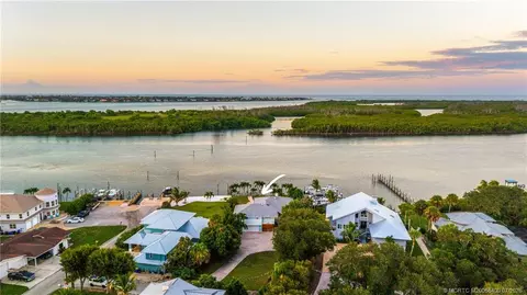 View/Area - 5644 SE Harbor Ter, Stuart, FL 34997 photo 7 of 14