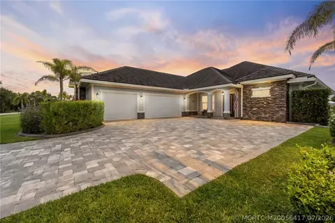1100 SW Squire Johns Ln, Palm City, FL 34990