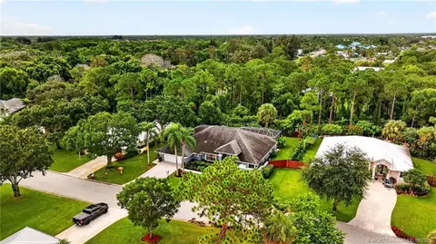 View/Area - 672 SE Pin Oak Ter, Stuart, FL 34997 photo 2 of 8