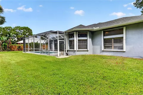 Exterior - 672 SE Pin Oak Ter, Stuart, FL 34997 photo 13 of 13