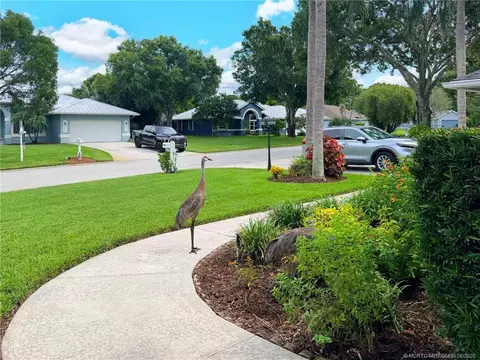 Exterior - 672 SE Pin Oak Ter, Stuart, FL 34997 photo 6 of 13