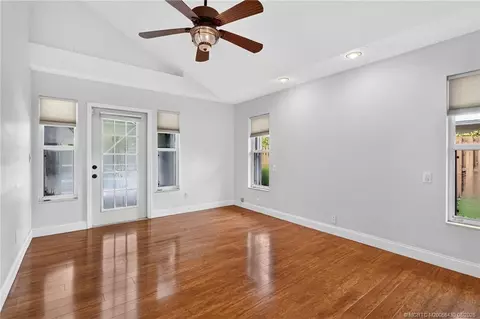 Living - 672 SE Pin Oak Ter, Stuart, FL 34997 photo 14 of 15