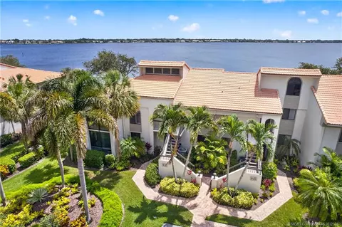 2568 NW Seagrass Dr #2A, Palm City, FL 34990