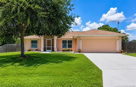 2007 SE Heathwood Cir, Port Saint Lucie, FL 34952