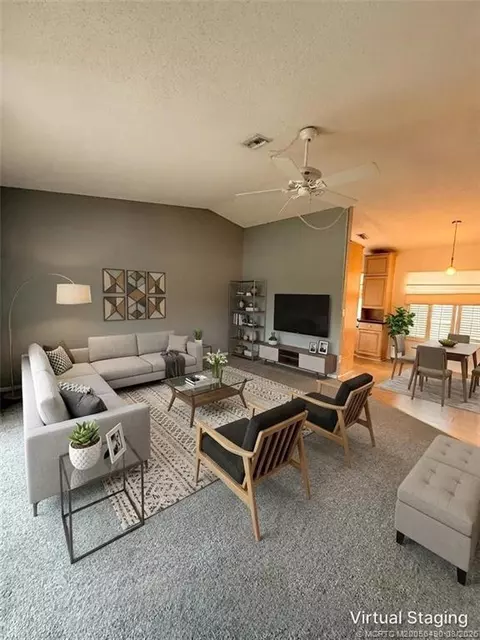 Living - 800 NW Fork Rd #10-10, Stuart, FL 34994 photo 3 of 5