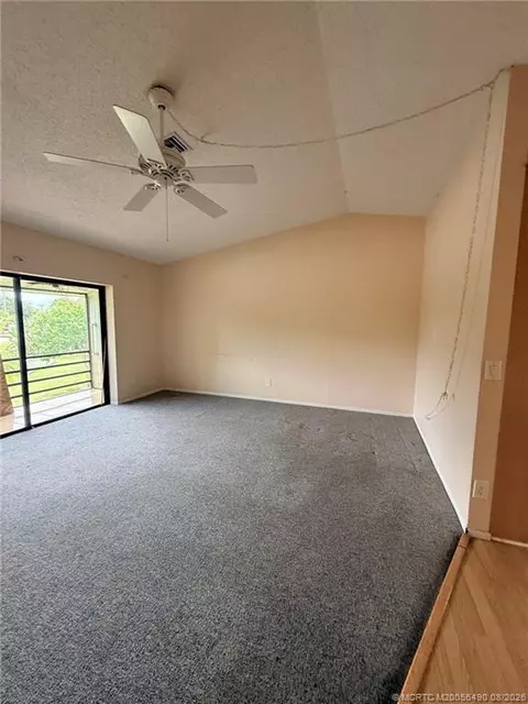 Living - 800 NW Fork Rd #10-10, Stuart, FL 34994 photo 2 of 4