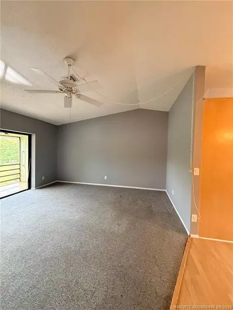 Living - 800 NW Fork Rd #10-10, Stuart, FL 34994 photo 4 of 5