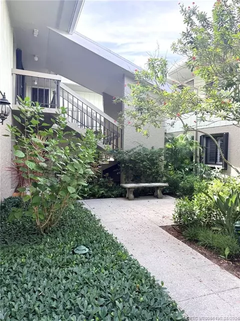 Exterior - 800 NW Fork Rd #10-10, Stuart, FL 34994 photo 6 of 7