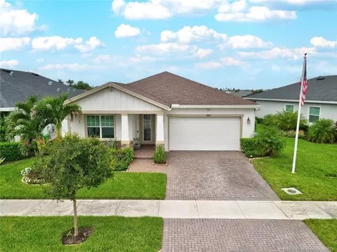 742 SE Woodbine Rd, Port Saint Lucie, FL 34984