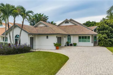 11815 SE Plandome Dr, Hobe Sound, FL 33455